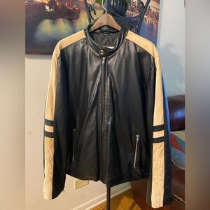 Wilsons Leather Black and Tan Bomber Jacket